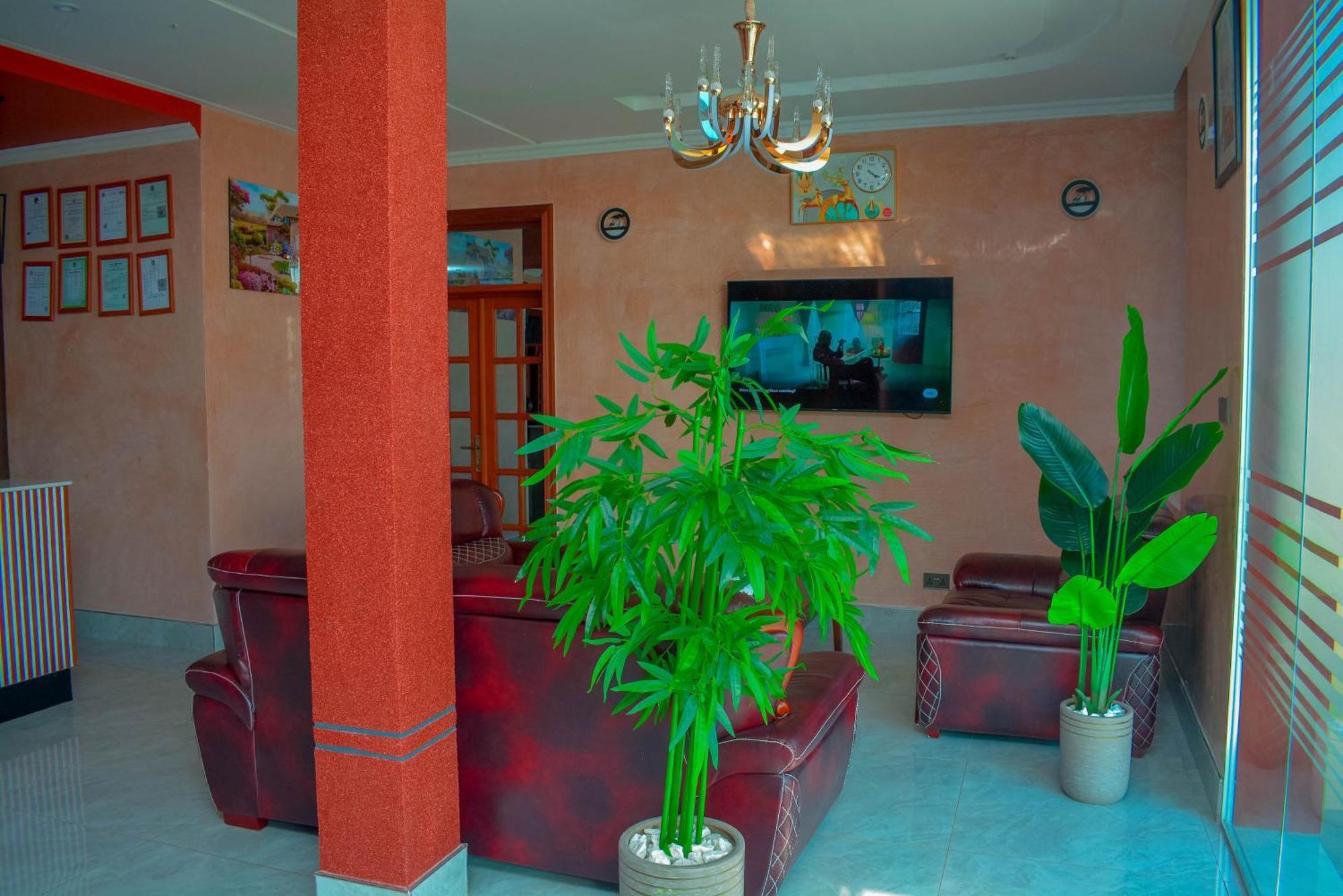 Brand Hotel Додома Екстер'єр фото