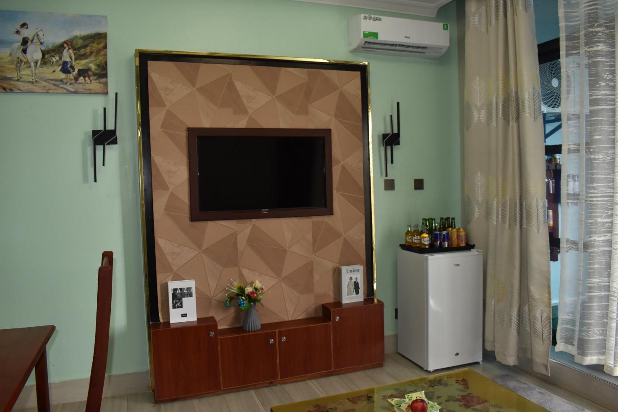 Brand Hotel Додома Екстер'єр фото